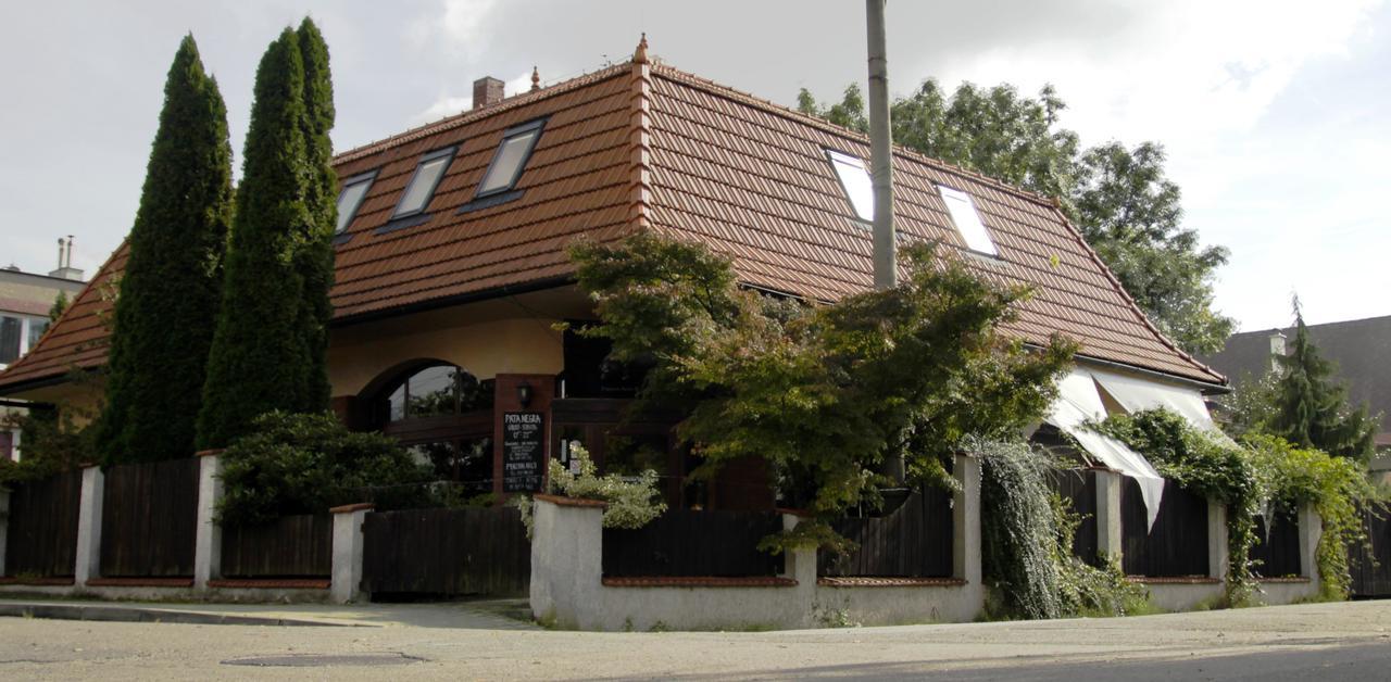 Penzion Arco Ostrava Bagian luar foto